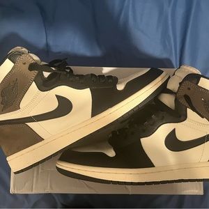 JORDAN 1 MOCHA